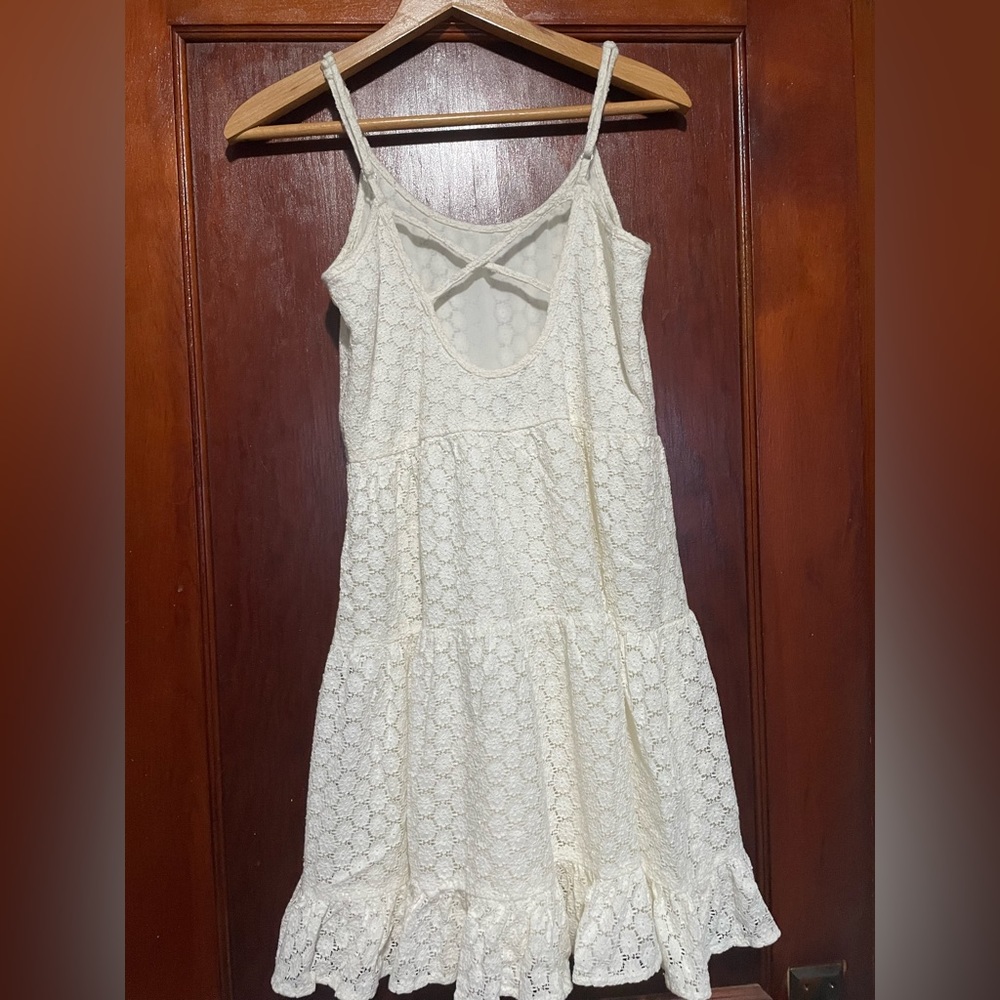 Delia’s Young Adult Teen cream midi dress woven flower pattern